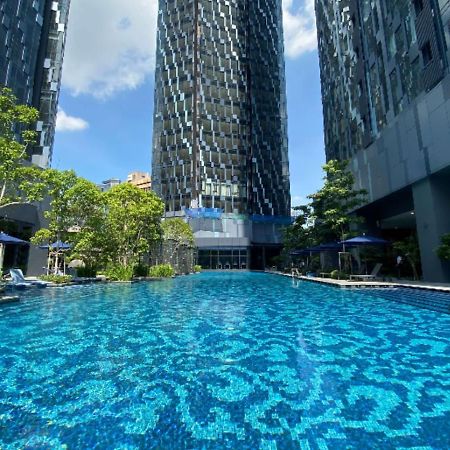 Star Holiday Sky Pool Klcc كوالالمبور المظهر الخارجي الصورة