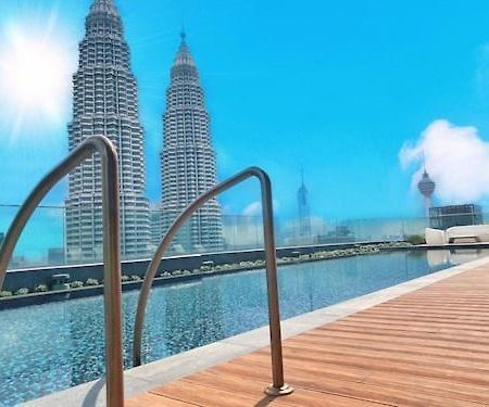 Star Holiday Sky Pool Klcc كوالالمبور المظهر الخارجي الصورة