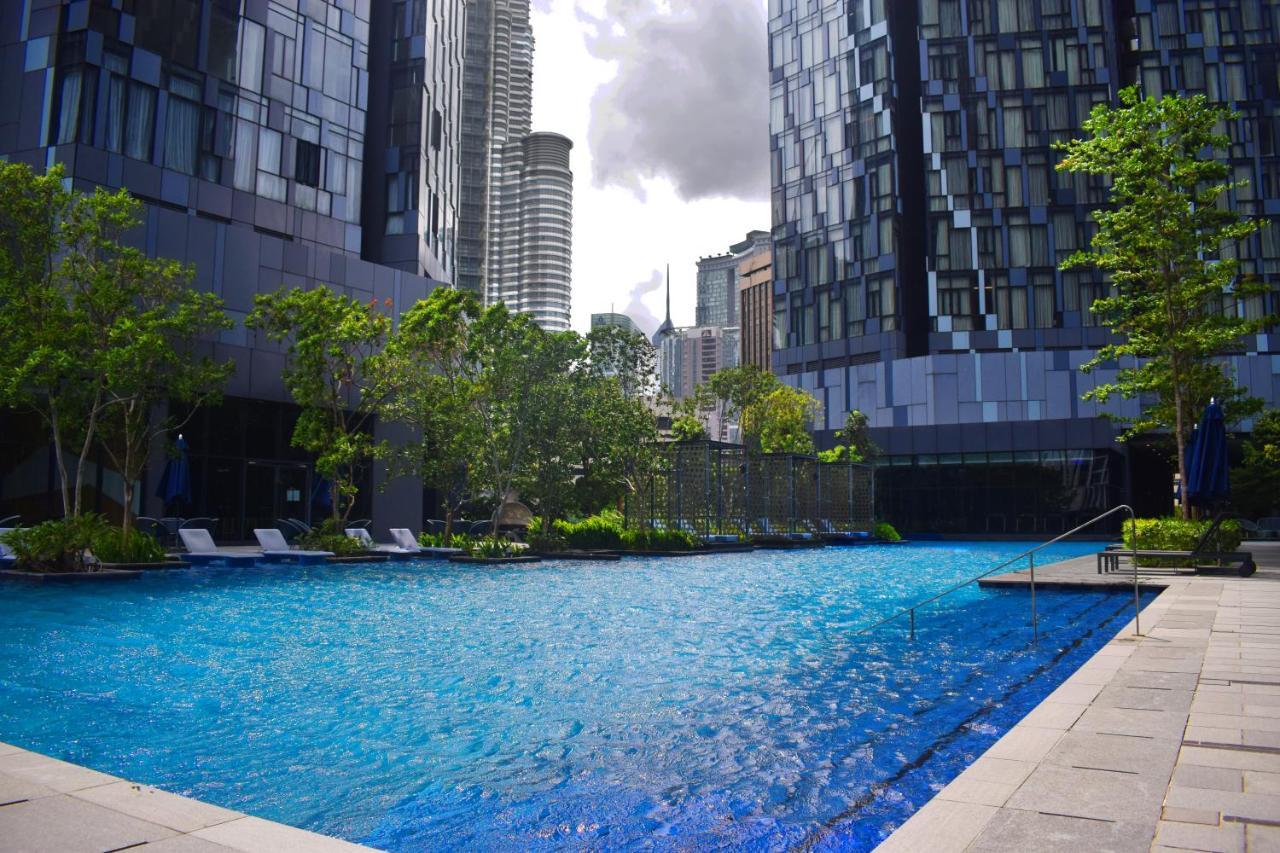 Star Holiday Sky Pool Klcc كوالالمبور المظهر الخارجي الصورة