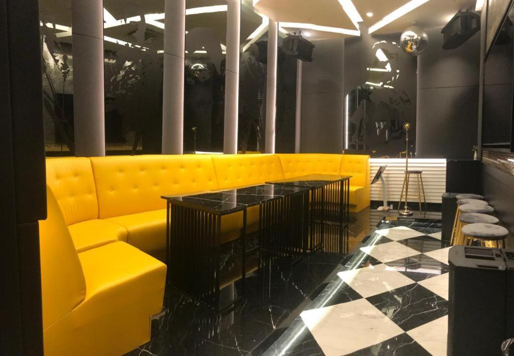 Star Holiday Sky Pool Klcc كوالالمبور المظهر الخارجي الصورة